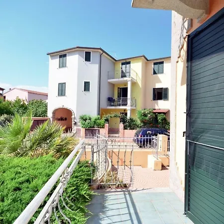 Grazioso Bilocale Con Veranda Holiday home *